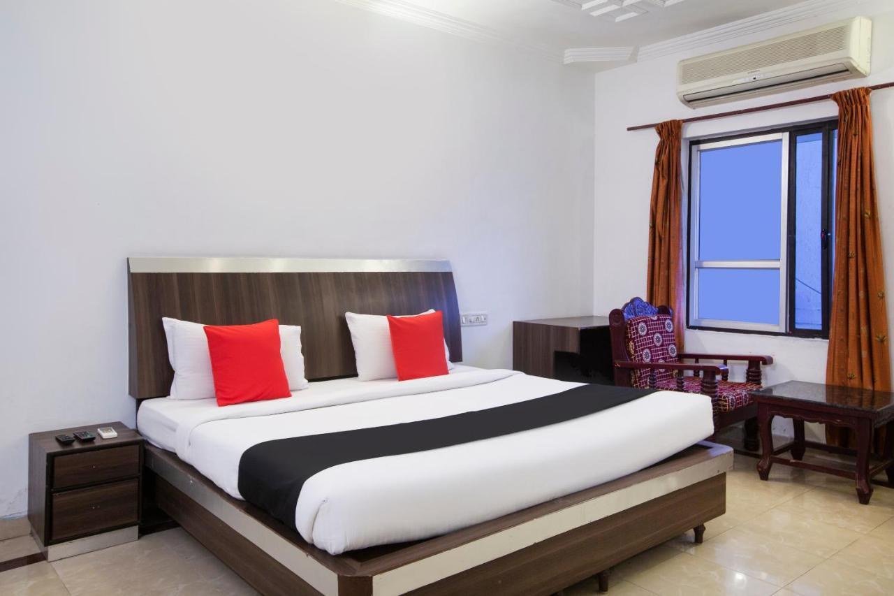 Capital O 69831 Hotel Mount Heera Madras Buitenkant foto