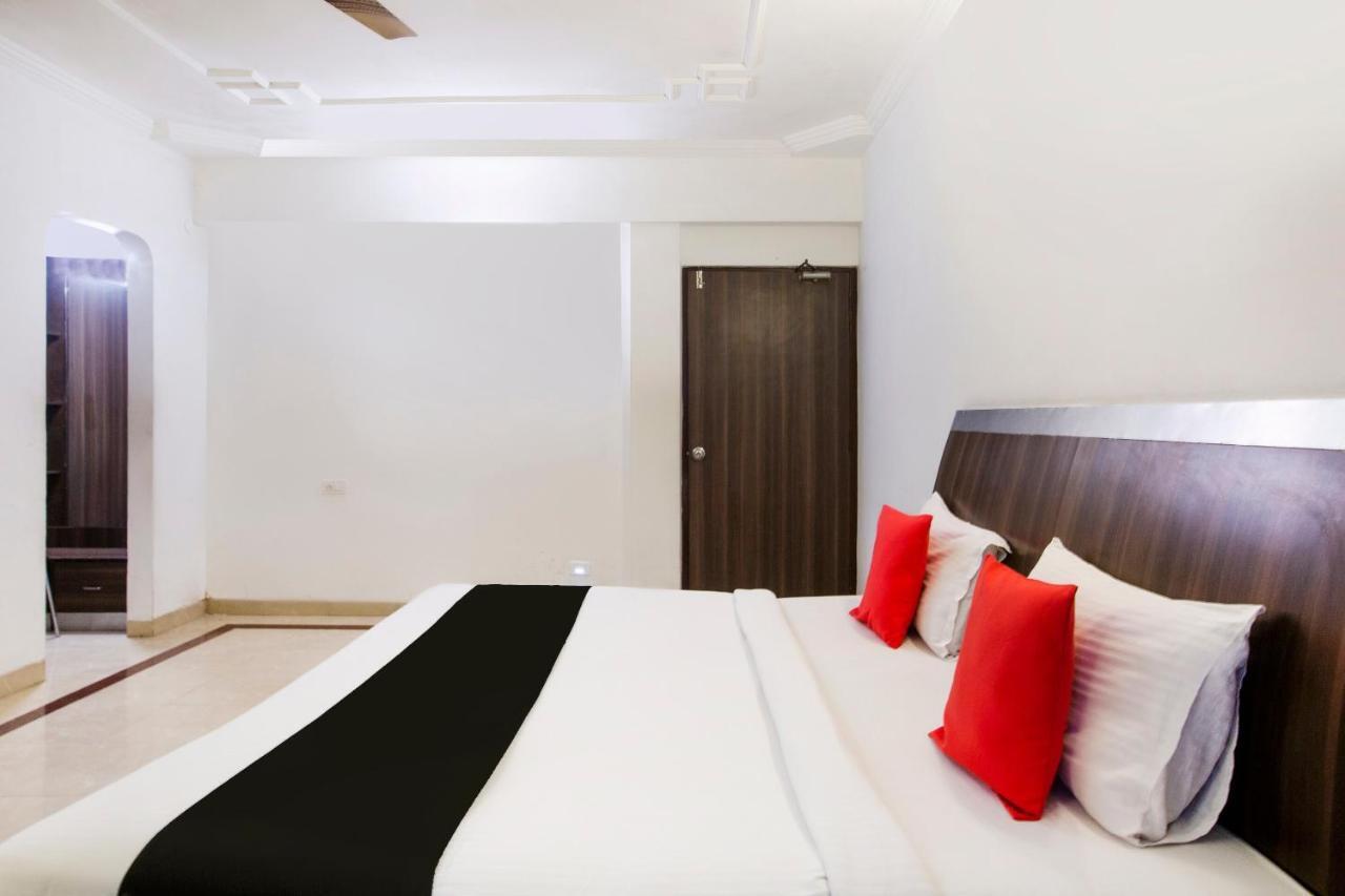 Capital O 69831 Hotel Mount Heera Madras Buitenkant foto
