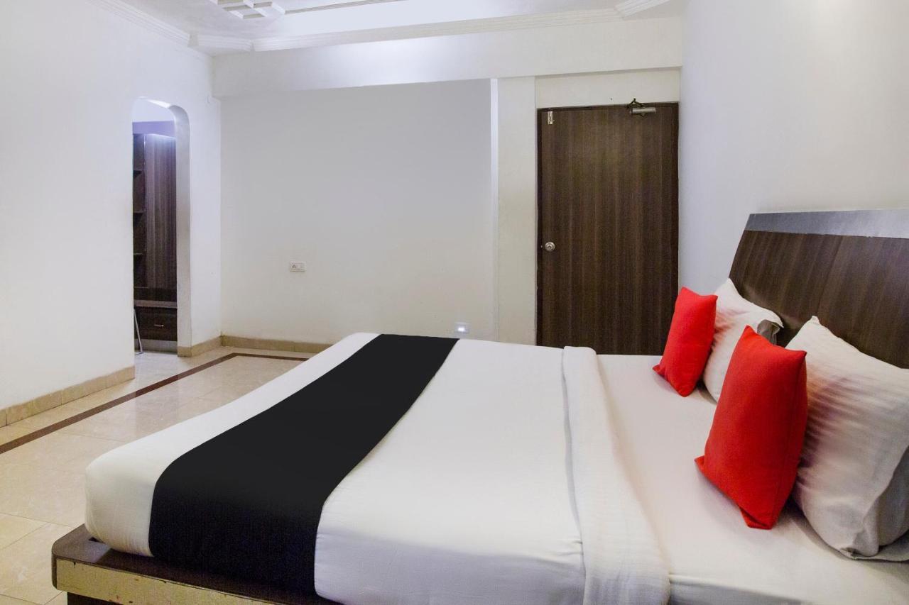 Capital O 69831 Hotel Mount Heera Madras Buitenkant foto