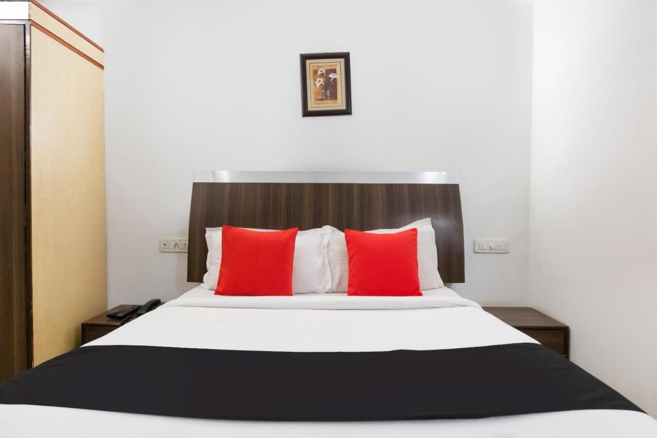 Capital O 69831 Hotel Mount Heera Madras Buitenkant foto