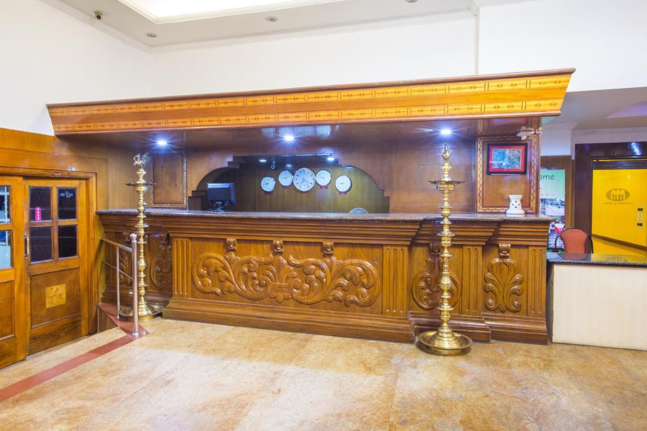 Capital O 69831 Hotel Mount Heera Madras Buitenkant foto